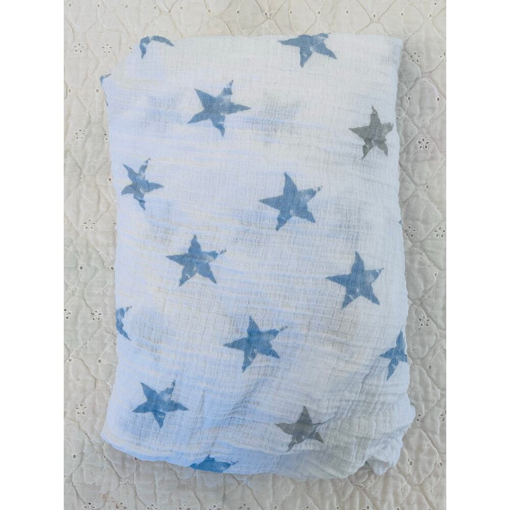 Aden & Anais Floral Heart Fitted Crib Sheet